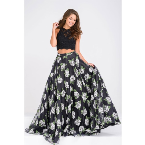 JVN 48101 Evening Prom Dress